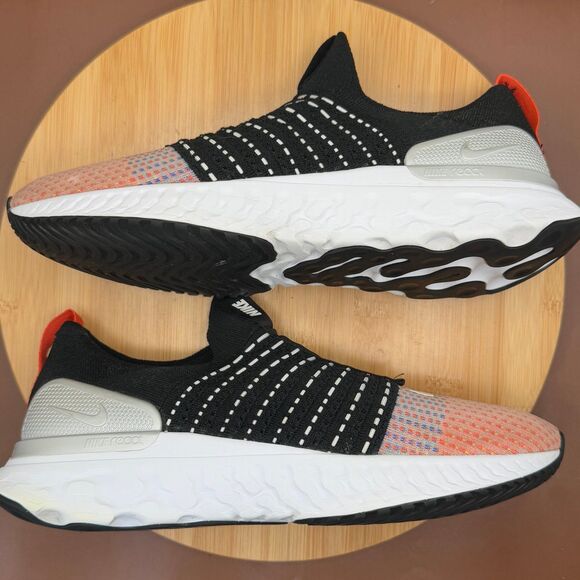 Nike React Phantom Run Flyknit 2 Black Team Orange Men's 10.5 - Picture 3 of 10